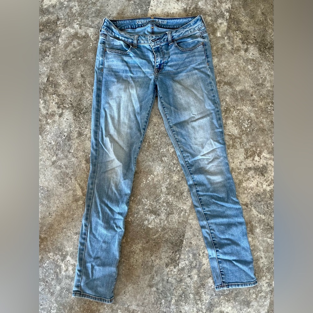 American Eagle Light Wash Jeggings, 10 Regular